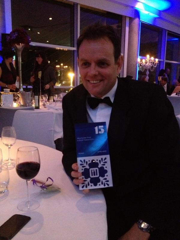 Well done to our very own <a href="/Tampopofox/">David Fox</a> and <a href="/TampopoEats/">tampopo_uk</a> @MFDF12 Outstanding Achievement Award! #15years