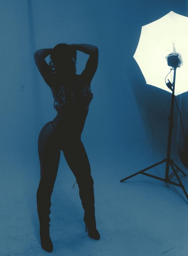 lidia_a87's tweet photo. #ready#set#pose#lights#camera#action http://t.co/Nqe7KRjG