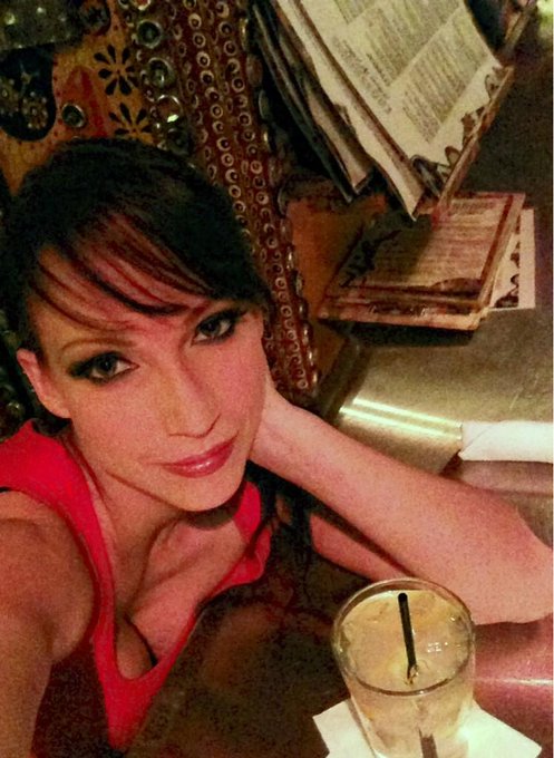 Vegas!!!!!! What r u gonna do to me tonight?!? http://t.co/2PNfJzwk<a href="/tag/sdcc2014"class="tags"><span>#sdcc2014</span></a>