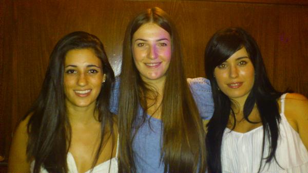 Verou89's tweet photo. @luciaadsuargome y @Isa_almarcha de fiestuky http://t.co/4PsHvjLm