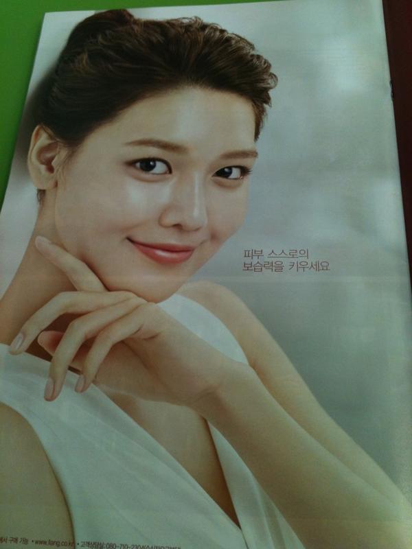 [OTHER][27-08-2012]SooYoung ghi hình cho CF mới của thương hiệu mỹ phẩm cao cấp "LLang" - Page 2 A4zpXSUCUAAg9B2