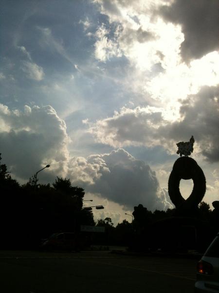 아까 퇴근길 구름이 이뻐서 찰칵~