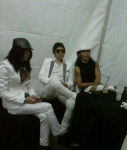 slankdotcom's tweet photo. Mau ngopi dulu sbelum dipanggil #HUTINSERT9 Kopi apa yah yg bikin melek..?!? #fb http://t.co/0qqIGrHs