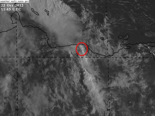 COVEMET's tweet photo. Alerta con esta área manténganse en resguardo de precipitaciones (Guatire-Guarenas) Convergencia peligrosa http://t.co/STLf5j05