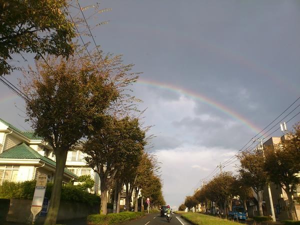 akiyoshiday's tweet photo. Rt@saetanosi:にじbotキレイwww http://t.co/e1tMcsb