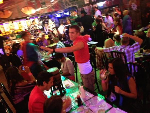 NoHoPubCrawl's tweet photo. 1st Stop on the #NoHoPubCrawl #TokyoDelves http://t.co/9m8PNOr4
