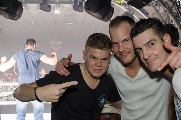 RdclRedemption's tweet image. “@KermisLandhorst: even poseren terwijl @RdclRedemption vol gas gaat @InshockEvents http://t.co/kZI5W610” // Onbewust poseer ik mooi mee!:)