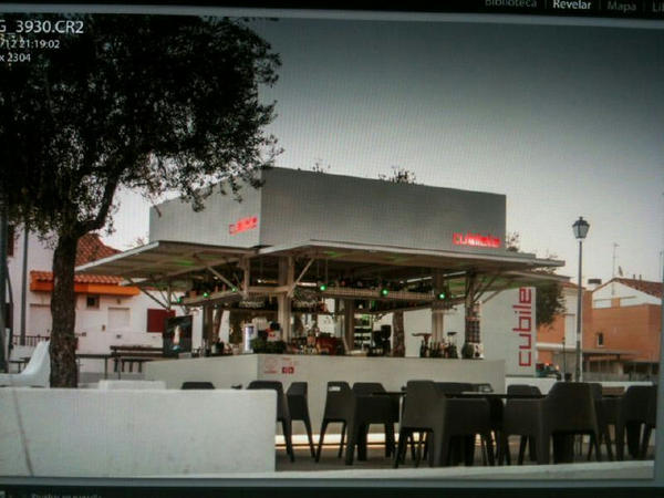 CubileteTerraza's tweet photo. @dssmagazine nuestras fotos quedaron genial.Hizo apetecible ocupar nuestros espacios. Saludos desde Cubilete Espartinas http://t.co/h4qpAaZQ