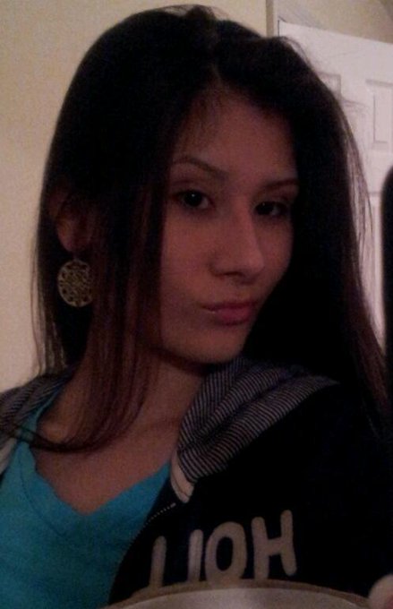 For those of you who wanted to see me w/o makeup #blankcanvas http://t.co/OGi6ApNZ<a href="/tag/blankcanvas"class="tags"><span>#blankcanvas</span></a>