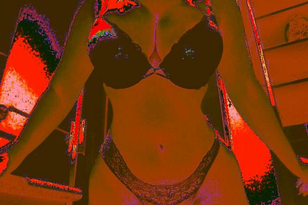 FilteredGirls's tweet photo. http://t.co/lfMA6CSi