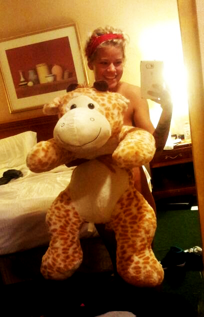 Watch The Cowdashians's leaked NSFW photo on TwXstars