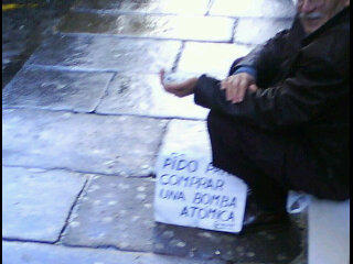 Sombrero_Selec's tweet photo. Con la maldicion de imperio, puedo hacer que los muggles me obedezcan, me apetecia una bomba atomica... http://t.co/987inaTP