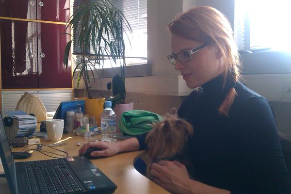 Propiar's tweet photo. Danes imamo v pisarni posebnega gosta :) http://t.co/wvXKXmyX