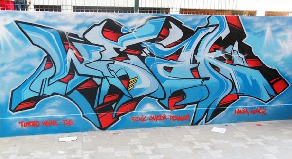 WordsProdof's tweet photo. GTA 3 ALDIM İSTEYENLER BANA TWEET ATSINLAR LINKI VEREBILIRIM .. http://t.co/LPIDKA45