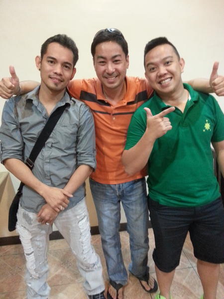 ryanmallari's tweet photo. @filipinoflash thanks Champ. Give em hell in Mexico! http://t.co/kjzbwsQO