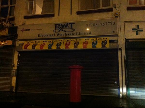 LucySpraggs's tweet photo. @rylanclark Collier Row is supporting you baby! :D http://t.co/EJMr3zq0