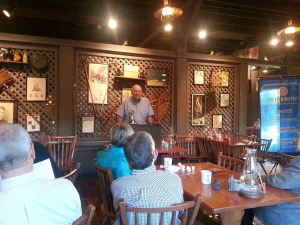 GallatinRotary's tweet photo. Gallatin historian an Rotarian, John Garrott, speaking to the Gallatin Morning Rotary Club. http://t.co/uhBi8FB5