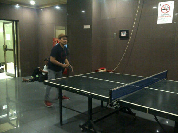 Tompi Holics tweet media