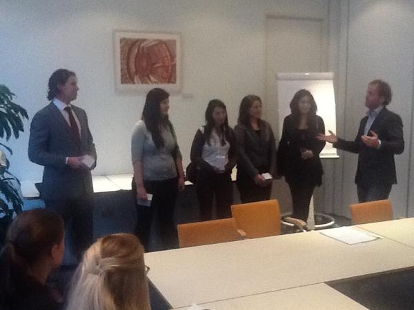 FransFeldberg's tweet photo. The winning team is...: team 6!  Machi, @Evi_karatzika, @JornVarenhorst, Stela, Gergana #FEWEB_VU #EBIM_Deloitte http://t.co/ZJetPIsO