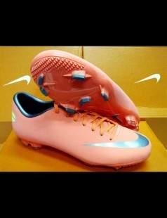 wafaJr11's tweet image. Nike