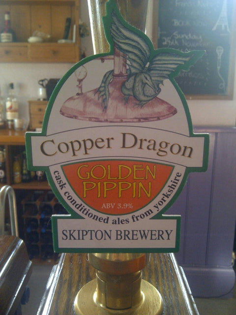 OverstoneArms's tweet photo. #GuestAle Copper Dragon Brewery's Golden Pippin. 3.9% Delicious on its own or with one of our homemade desserts http://t.co/jGdTKvP9