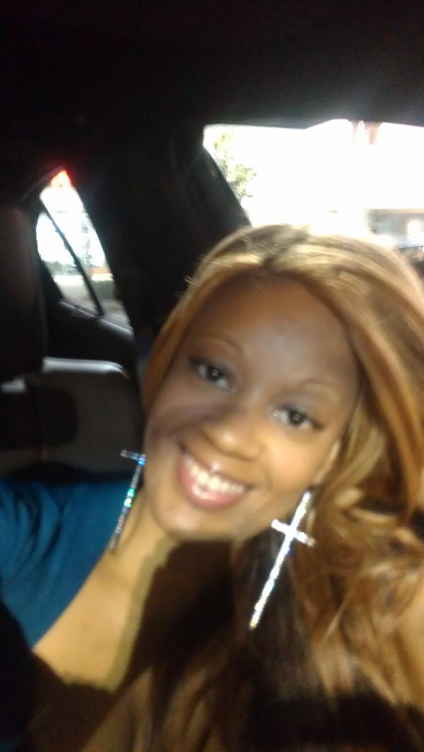 nplylesbelton's tweet image. Happy Friday TweetHearts! It's Been 7 More Days That HE Kept Me and Sat on Me! My GOD... Jesus is Real! #SelfishTweet