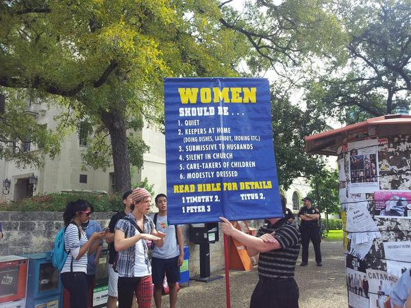 TRKMJ's tweet image. Hahahaha freaking hipster arguing with him. Classic Austin. &quot;@UTexasProblems: This guy. #UTexasProblems http://t.co/1zah17kA&quot;