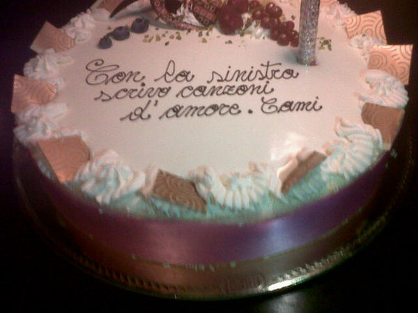 OfficialDydo's tweet photo. I nostri fan? I numeri uno. Onorato di tutto questo affetto http://t.co/6ETQKA8v