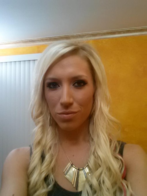 Feelin kinda purdy today :-) http://t.co/GjW72bwj