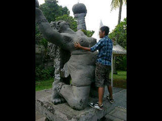 wafaJr11's tweet image. Holiday