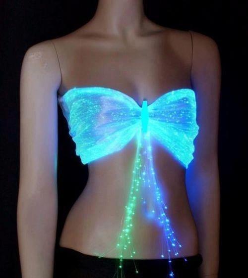 Купальник прозрачный в воде. Футуристичное платье. Светящиеся вещи. Сумка в прозрачной сумке. Двойная экспозиция в фотошопе.