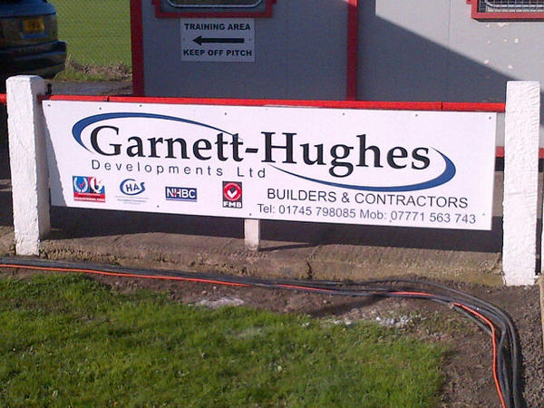 nickygarnetthug's tweet photo. See our sign at Prestayn Town FC !! http://t.co/APNtQGiu