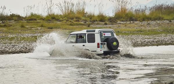 ashsohaib's tweet photo. @LandRoverMENA #landroverMENA entry for the competition http://t.co/Dy55moFe