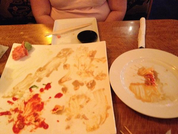 Logan1275's tweet image. Yeah that was once 6 rolls of decadent sushi goodness #demolished #satiated