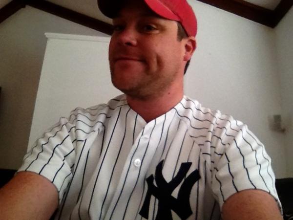theDuzza's tweet photo. @laurenpav Ha! Get them to hit the red button :)
4-4 middle of the 10th, I'll get 'em home http://t.co/5hezqswI