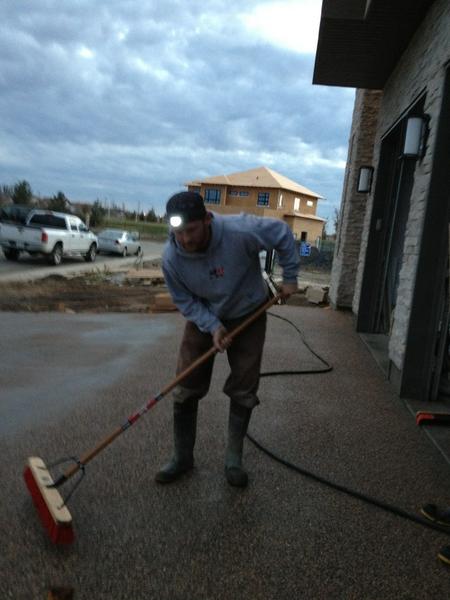 HartmannTyler's tweet image. Who needs sunlight