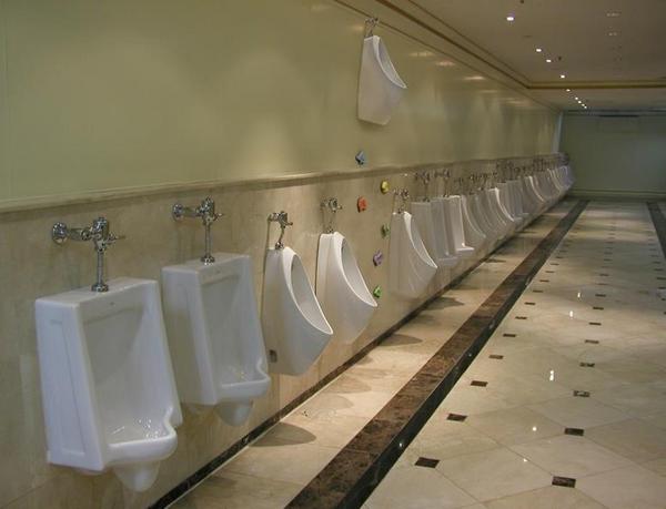 johnnybrooklynn's tweet photo. @thealspark A task only a true man can accomplish http://t.co/nRcO9EWG http://t.co/dYv0hfJH