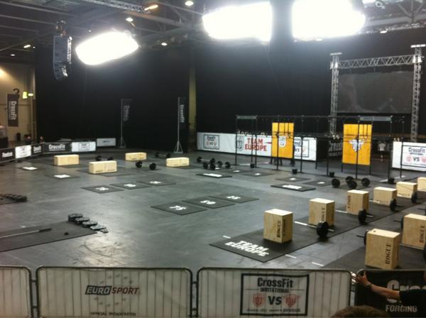 NaamaChezar's tweet photo. Crossfit Invitationals! WHAT A BUZZ! http://t.co/VkfyuIPu