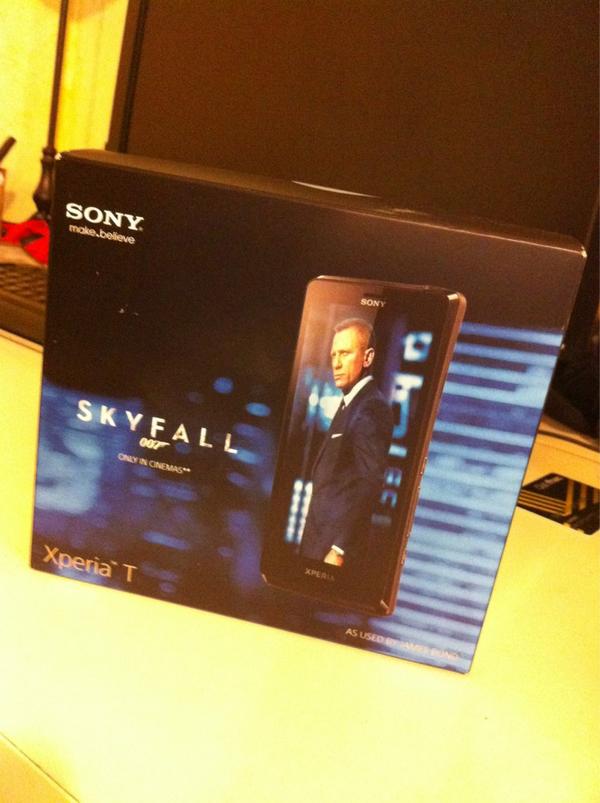 PhoneWeek's tweet image. Notre première vidéo-test sur le xpéria T est en cours , nous finirons demain soir.