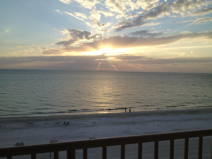 Watch Robert Vito's leaked NSFW photo on TwXstars