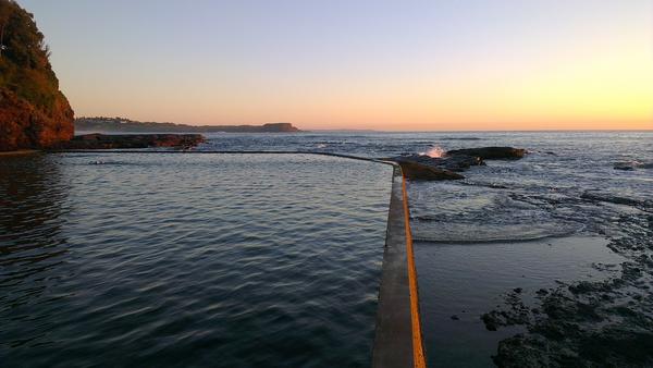 mgudelj's tweet photo. 6am in Kiama http://t.co/PkcWNB27