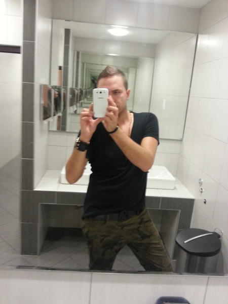 StexyR's tweet image. @DjordjevicLepa @DamirHandanovic #vojnikdabudem #pijan