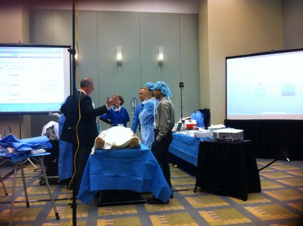 poximuz's tweet image. Taller realista en #asa2012