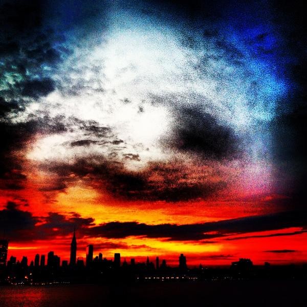 ATouristTrap's tweet photo. One good thing from #jetlag #NYC http://t.co/R6h9WuAH