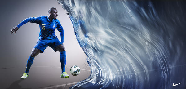 mamadousakho's tweet photo. Prêt à faire face. Quel que soit l'adversaire. Quelles que soient les conditions de jeu mardi à Madrid. #TeamNike #ACC http://t.co/WipAfCrW