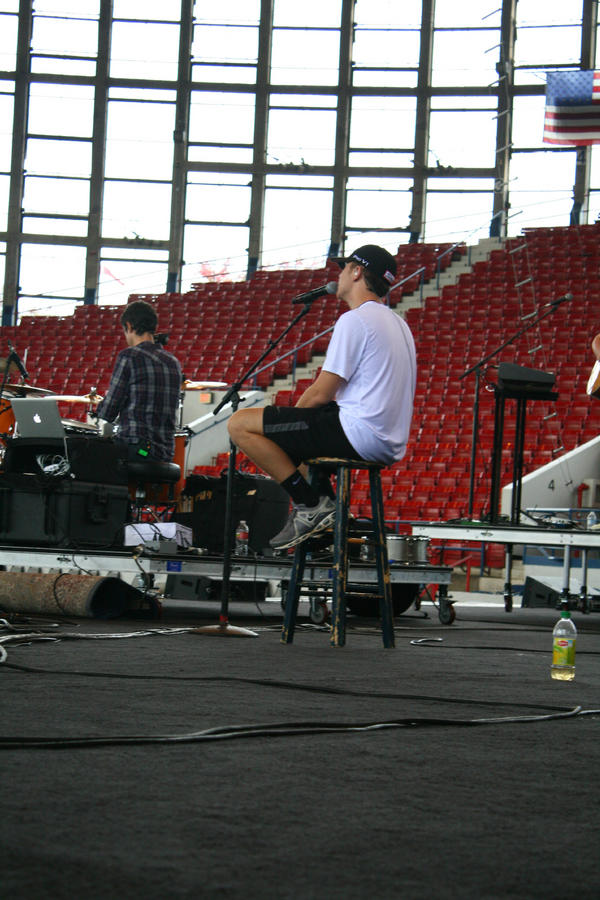 NCStateFair's tweet photo. Yes, Scotty's in the house!!!  Sound check sounds great! #NCStateFair http://t.co/1iaMfW0x