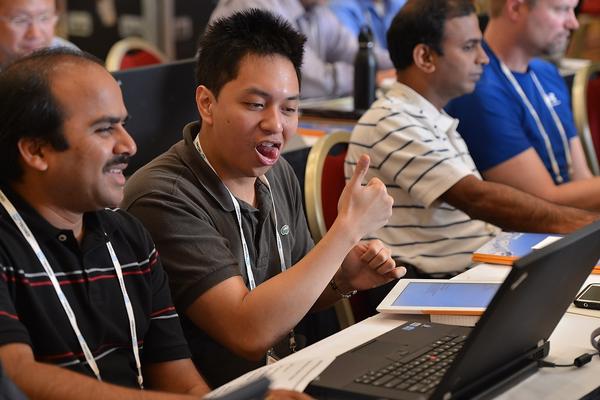Folks having an awesome time today at <a href="/ihilgefort/">Ingo Hilgefort 🚢</a> "BI-In-A-Day" pre-conference session at #SAPTechEd.