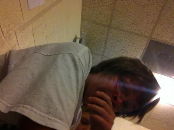 528242 tweet picture