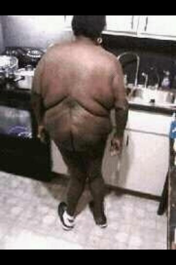 Chilly_206's tweet image. Walk in my nigga @Thacutetwin house and his hoes be #OffDat