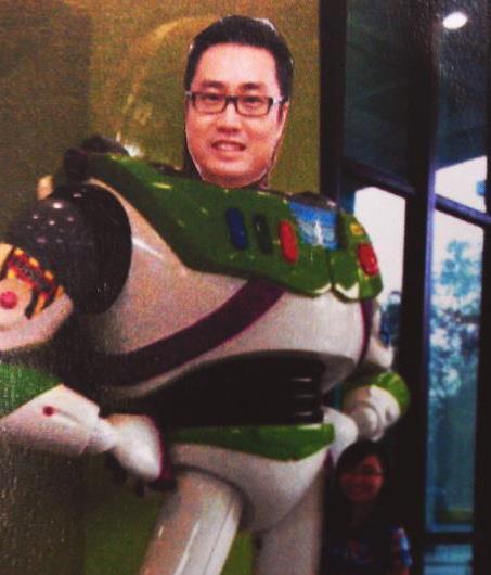dennisyip11's tweet photo. #IS4246 @hwleung Happy Birthday!!!! HAHAHAHA!!! http://t.co/DEKNZTdK